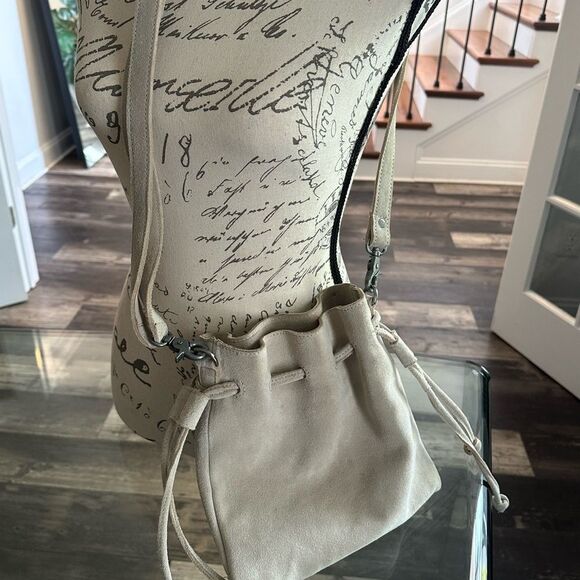 Elegant light beige Free People Suede Drawstring Bag - Picture 7 of 9